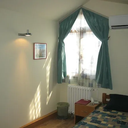 Oasis * ベオグラード