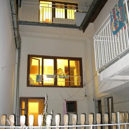 Oasis ホステル *